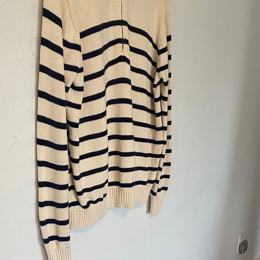 Brandy Melville Aleah Cream and Black  Zip-Up Sweater - Picture 6 of 10